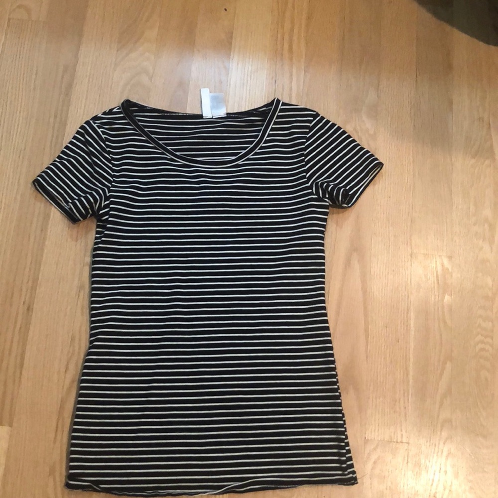 Black and white striped tee